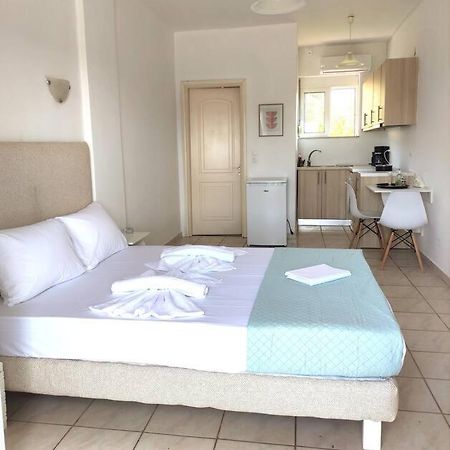 #4 Giorgos & Chara Apartments Nea Kydonia  Екстер'єр фото